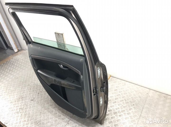 Дверь задняя левая Volvo V70 3 2.0 D 2010