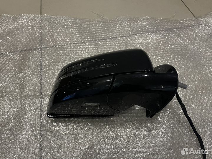 Правое боковое зеркало Mercedes GL x164 в сборе