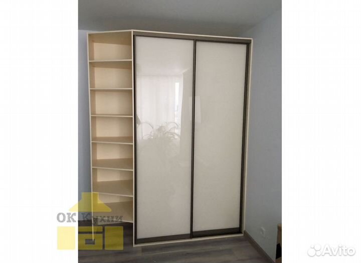 Угловой шкаф