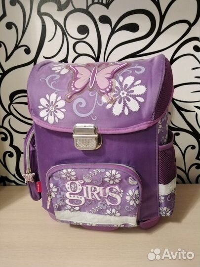 Ортопедический рюкзак и одежда(подарок)