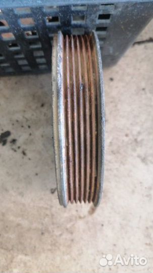 Шкив коленвала Nissan Qashqai J10 2.0 MR20DE CVT