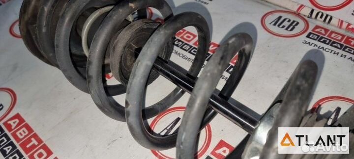 Стойка задняя левая nissan laurel