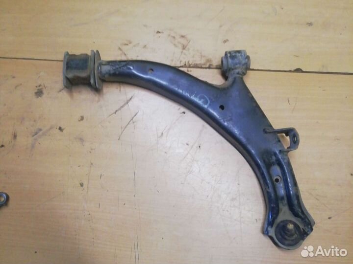 Рычаг подвески передний правый honda hr-v