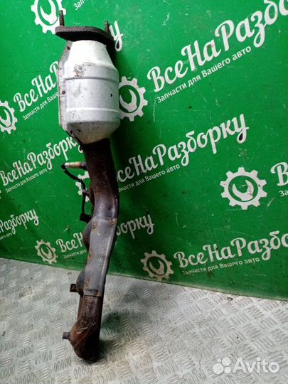 Выпускной коллектор с катализатором левый Infiniti