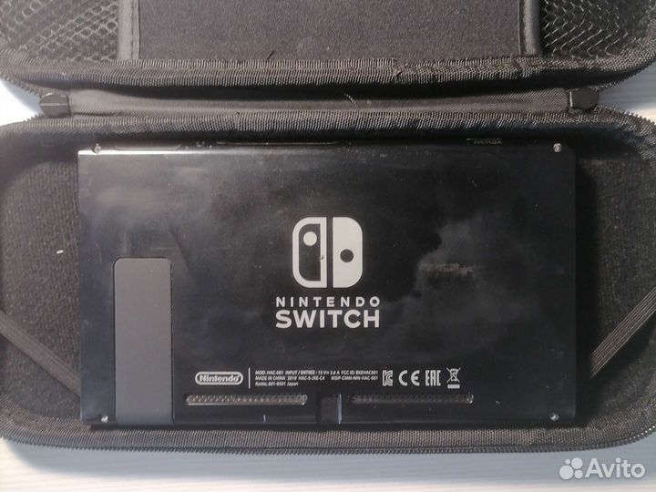 Nintendo Switch + чехол