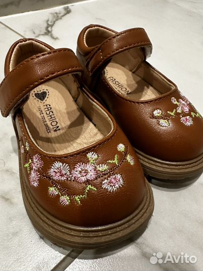 Туфли для девочки 22 размер