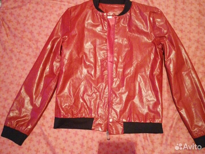 Ветровка женская