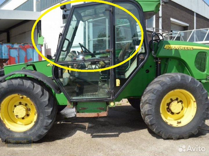 Стекло двери верхнее John Deere 3200 3215 3220