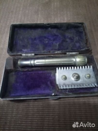 Старинный бритвенный станок.Жиллет