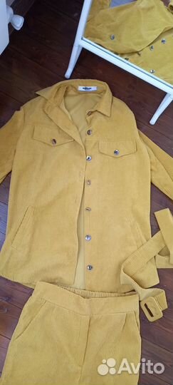 Костюм женский