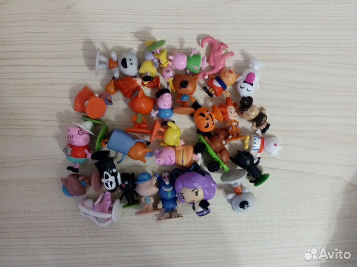 Игрушки из киндера Мимимишки,Свинка Пеппа,Три кота