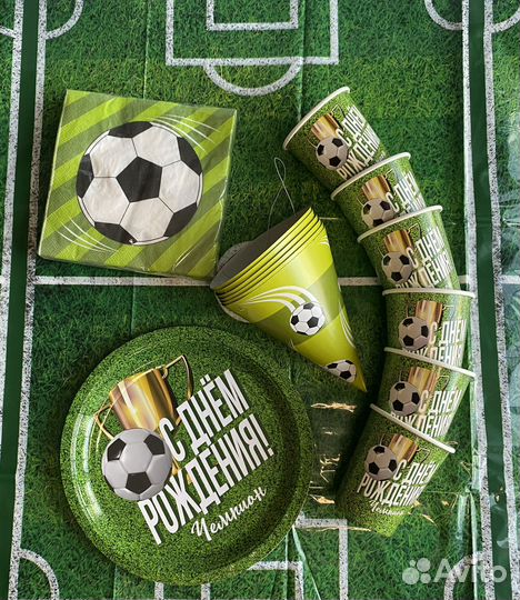 Набор одноразовой посуды футбол