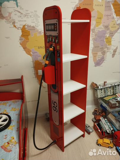 Детская кровать машина бу и стелаж