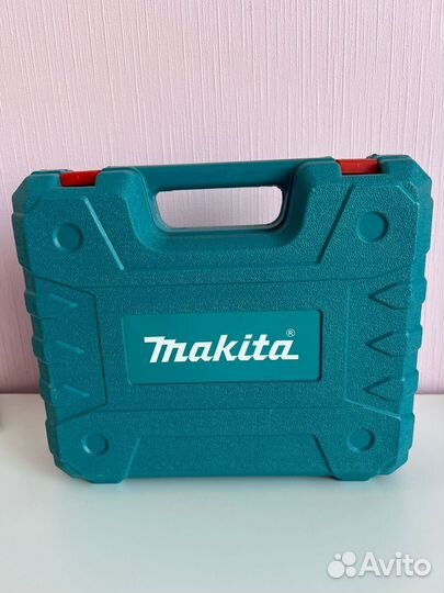 Шуруповерт Makita 12v