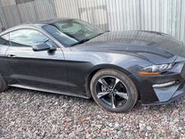 Ford Mustang 2.3 AT, 2018, 62 000 км, с пробегом, цена 2 950 000 руб.