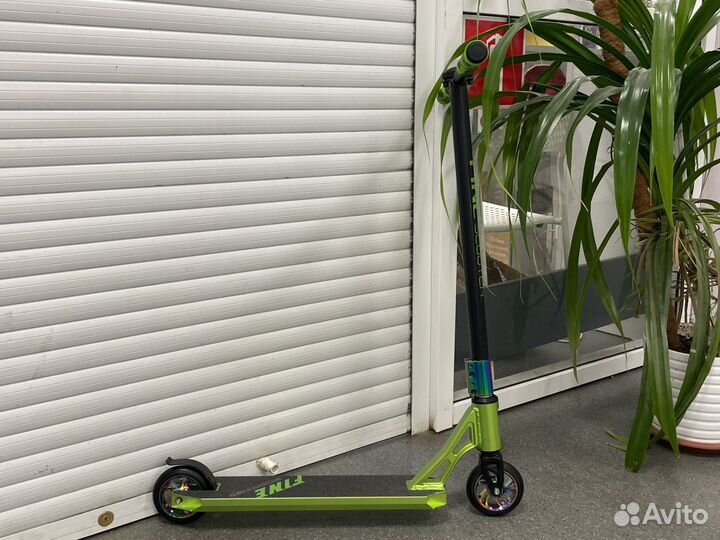 Трюковой самокат с системой HIC