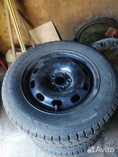 Nokian Tyres Hakkapeliitta 4 195/65 R15 95T