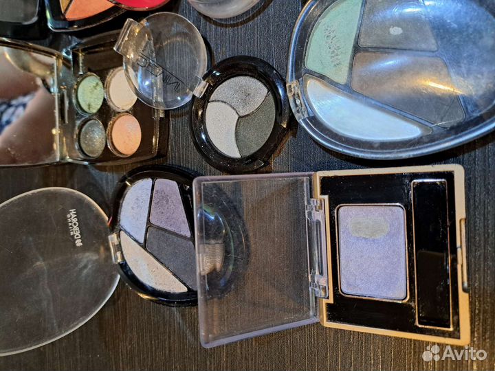Тени для век
