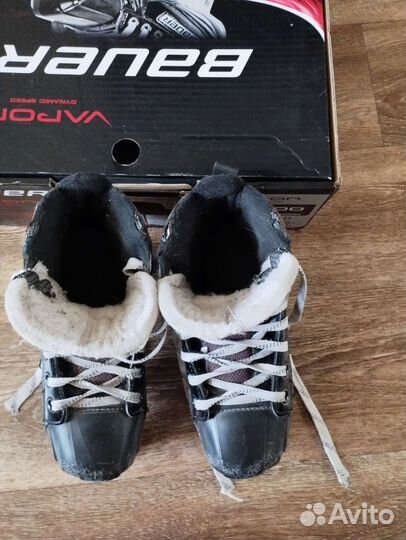 Коньки вратарские Bauer Vapor X700