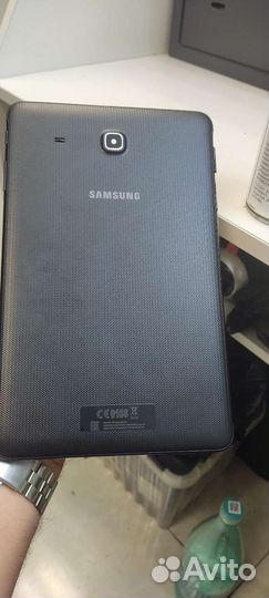 Samsung tab e T561