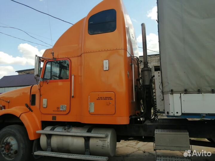 Freightliner FLD, 2004