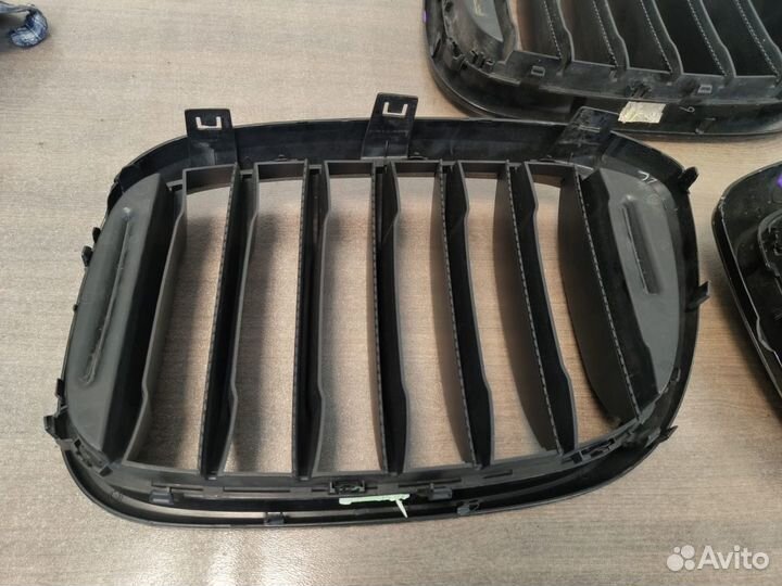 Решётка радиатора (ноздри) BMW X3 (G01) 2020