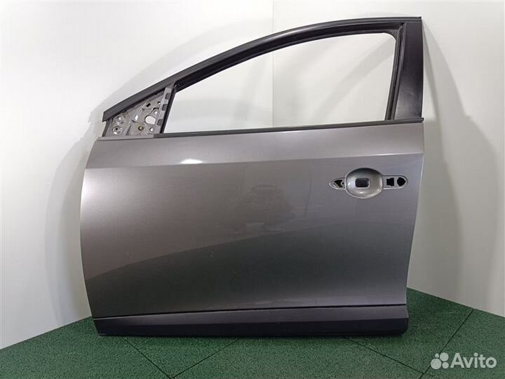 Дверь передняя левая Renault Fluence 1.6 2012