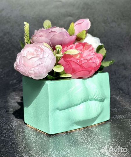 Ваза гипсовая