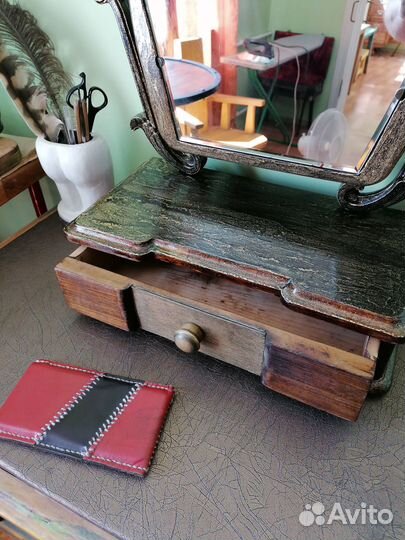Зеркало с консолью старинное