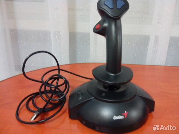 Джойстик- штурвал Genius MaxFighter F-16U