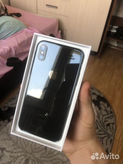 iPhone X, 64 ГБ