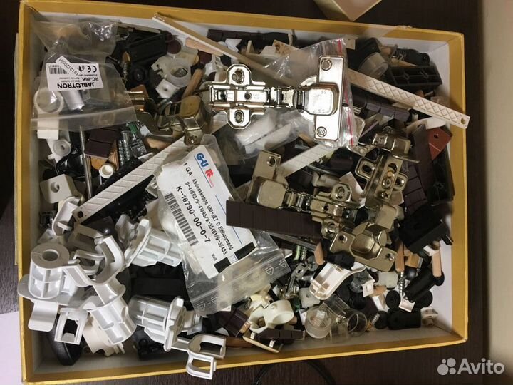 Мебельная фурнитура