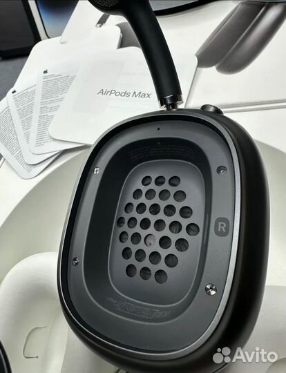 Airpods max
