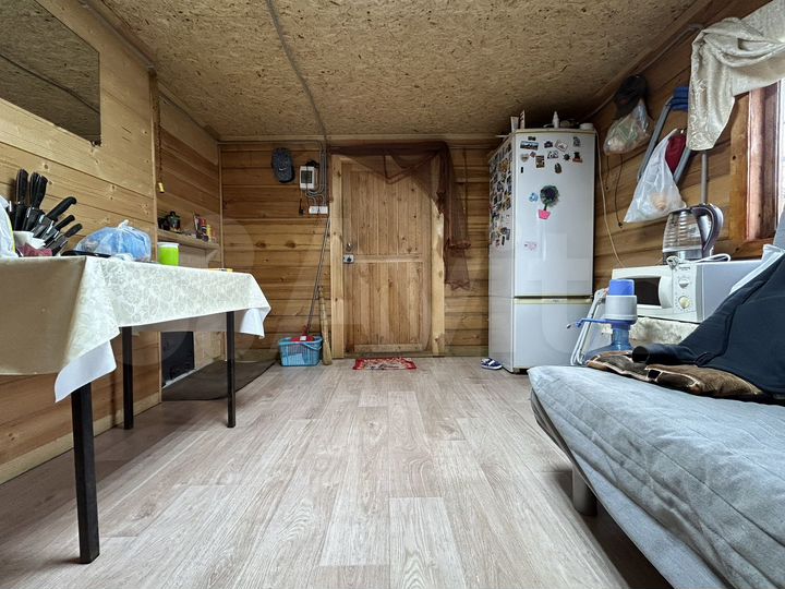 Дача 24 м² на участке 6 сот.