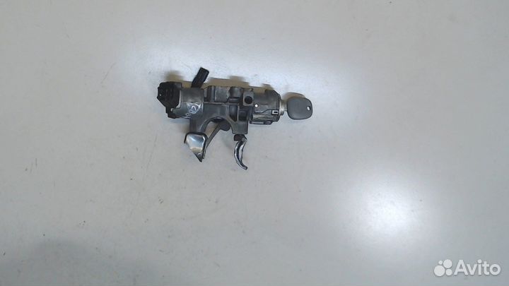 Замок зажигания Toyota Avensis 2, 2008