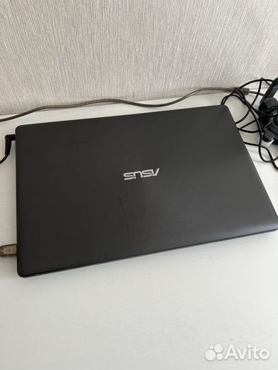 Ноутбук asus x550c