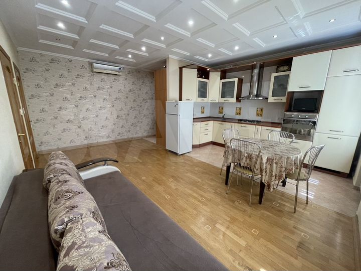 2-к. квартира, 60 м², 2/2 эт.