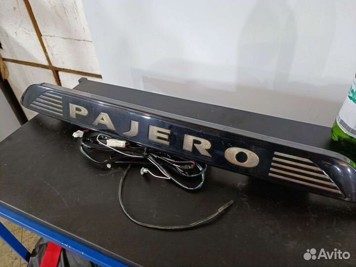 Накладка на запаску с подсветкой для Паджеро 4