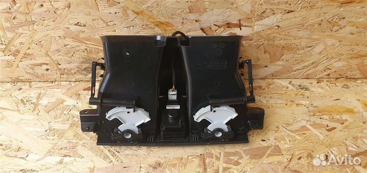 Часы Cadillac SRX 1 2003-2009