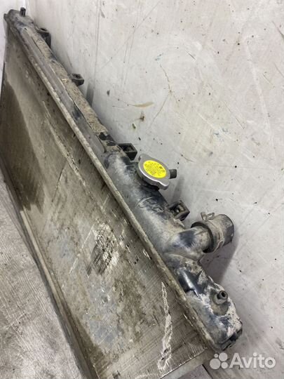 Радиатор основной Mazda Familia