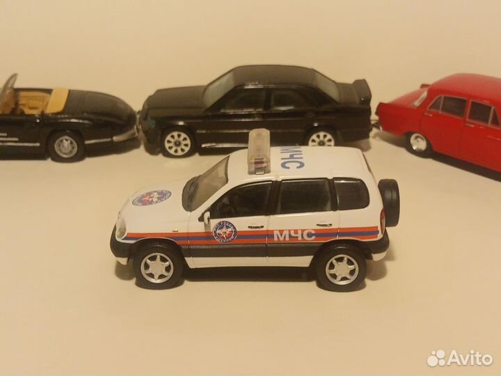 1:43 Chevrolet Niva Cararama мчс