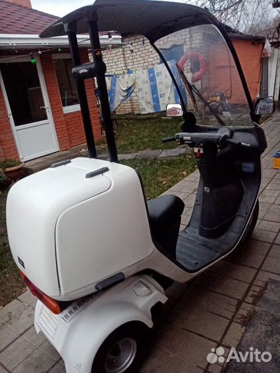 Скутер Honda Gyro Canopy