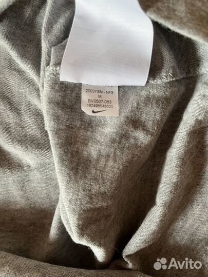 Футболка Nike Tee