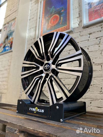 Новые литые диски для LC300 / LX600 R22