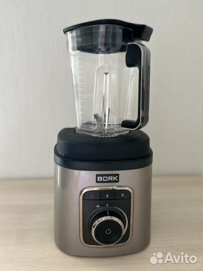Вакуумный блендер bork