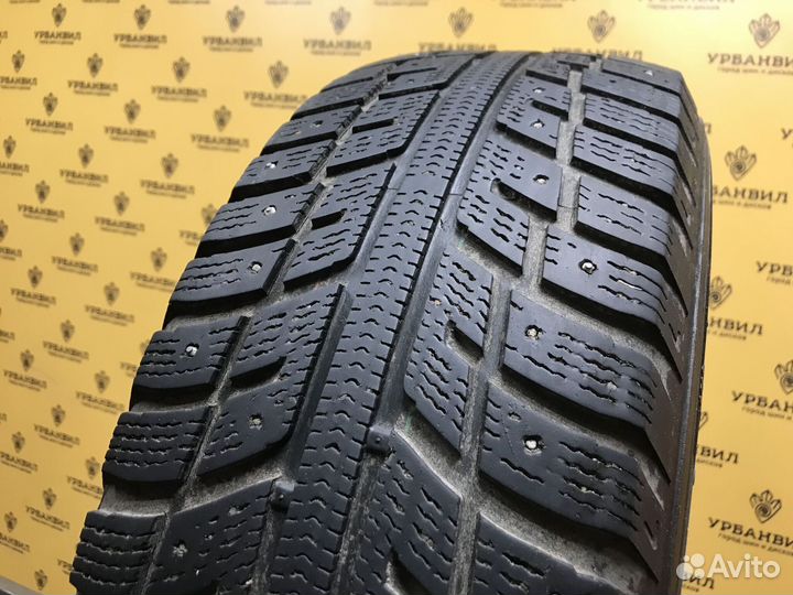 Kumho I'Zen KW22 215/65 R16 98T