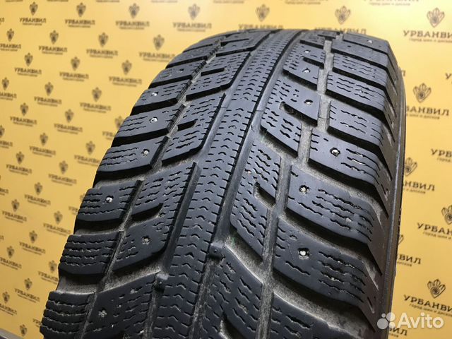 Kumho I'Zen KW22 215/65 R16 98T