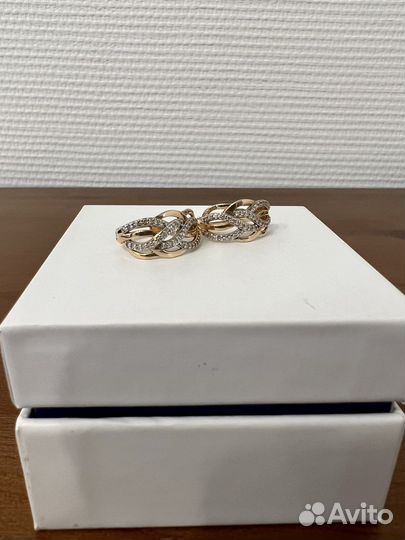 Золотые серьги