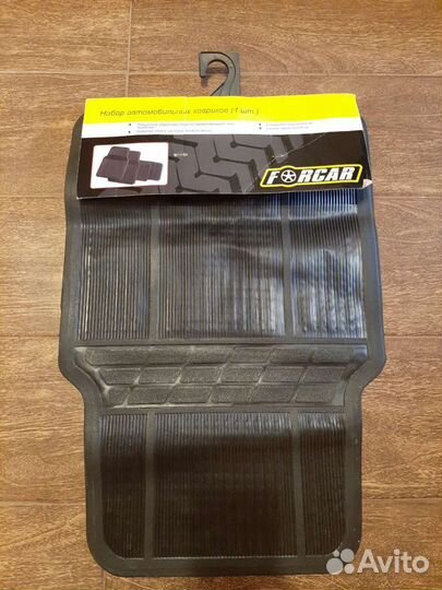 Новый набор автомобильных ковриков