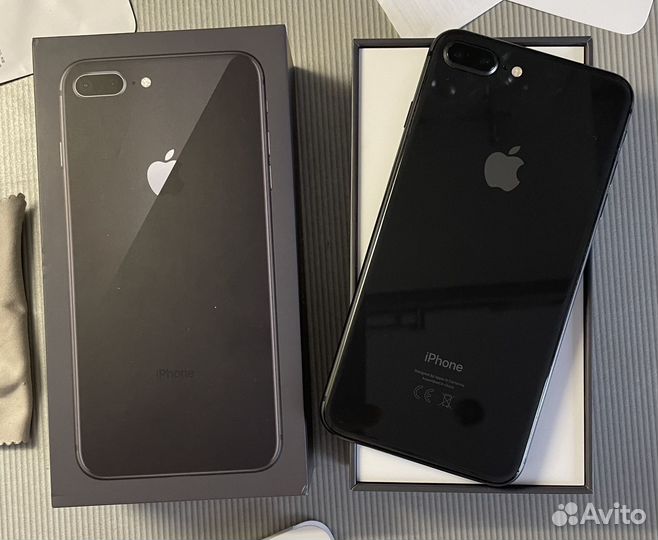 iPhone 8 Plus, 64 ГБ